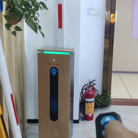 Barrière de circulation sans balais DC avec flèche télescopique de 6 m, vitesse de 1,5 à 6 s, 5 millions de cycles, 2 ressorts, 2 télécommandes, bidirectionnelle, RFID, rouge/vert, IP67