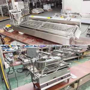 Máquina Profesional para Hacer Mini Donas Eléctrica de 120 mm, Nueva, para Panadería, Alta Productividad con Harina de Maíz y Frutos Secos - Product Image 2