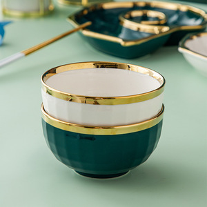 Assiette à raviolis en céramique avec compartiment à sauce Assiette à <span class=keywords><strong>d</strong></span>îner en forme <span class=keywords><strong>d</strong></span>'<span class=keywords><strong>escargot</strong></span> Plateau à sushi pour la maison Hôtel Restaurant Table Vert - Product Image 4