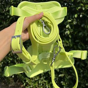 Nuevos Accesorios para Perros, Juego de Correa y Arnés para Perro, Personalizado con Logotipo, de Lujo, de PVC y Neopreno, con Tazón Portátil para Mascotas - Product Image 2