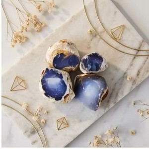Pierre brute de calcédoine bleue naturelle en gros, origine turque, cristal pour l'équilibre émotionnel, soulagement de l'irritabilité, guérison, vente en gros - Product Image 1