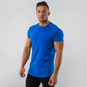 T-shirt d'entraînement 100% coton coupe ajustée pour hommes T-shirt de sport respirant évacuant l'humidité pour le style sportif de la salle de sport - Product Image 4