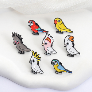 Pin Enamel Burung Beo Kartun, Bros Burung Macaw Cockatoo <span class=keywords><strong>Cockatiel</strong></span>, Lencana Ransel, Perhiasan Fashion, Hadiah untuk Teman - Product Image 3