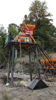 Centrale à béton électrique stationnaire HZS35 35m³/h, type élévateur à benne, avec alimentateur d'agrégats 2/3 bacs, moteur et boîte de vitesses