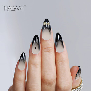 <span class=keywords><strong>Faux</strong></span> <span class=keywords><strong>ongles</strong></span> en gel souple noirs à pointe française <span class=keywords><strong>Halloween</strong></span>, forme amande/stiletto moyenne, design dégradé noir, <span class=keywords><strong>ongles</strong></span> à coller, style gothique - Product Image 1