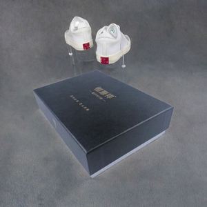 Caja de Regalo Rectangular de Cartón de Lujo Personalizada, con Acabado Brillante, Reciclable, Recubrimiento UV, Forro de Esponja, Cierre Magnético y Logotipo Personalizado - Product Image 2