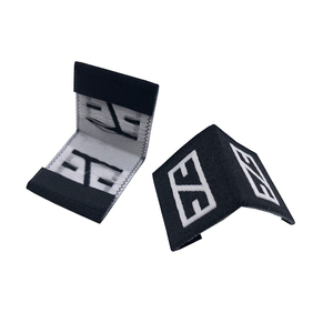 Etiqueta de camiseta Logotipo de marca personalizado Etiqueta tejida Etiquetas de dobladillo para ropa - Product Image 2