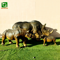 Statue de rhinocéros grandeur nature en fibre de verre, faite à la main, pour extérieur, zoo, décoration, sculpture animale en résine