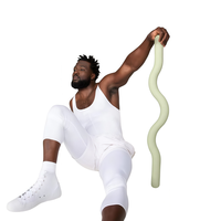Ensemble de yoga personnalisé en gros CZ : Trousse complète tout-en-un avec tapis incurvé, bloc, rouleau, balle de massage, chaussettes et sangle pour débutants et entraînements à domicile