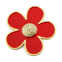 Épingles à revers sportives sans MOQ, badges en émail personnalisés pour équipes de football et de baseball, échantillons rapides et prix en gros