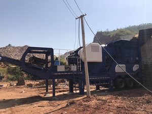 Giá cả phải chăng bền lốp di động tác động Máy Nghiền đá với Feeder giải pháp hoàn hảo cho khai thác mỏ xây dựng đá nghiền dự án - Product Image 4