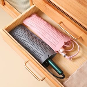Funda Protectora de Silicona Ondulada para Plancha de Pelo, Resistente al Calor, Antideslizante, para Alta Temperatura, con Orificio para Colgar - Product Image 4