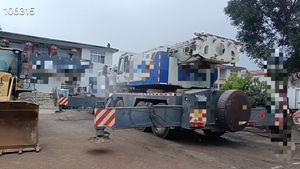 รถเครน Zoomlion Qy70/Qy80/Qay200/Qay500 มือสอง ปี 2012 ราคาถูก คุณภาพดี ประสิทธิภาพเยี่ยม สภาพดีเยี่ยม - Product Image 3