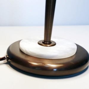 Lampe de table en marbre espagnol E27 Led 220V avec interrupteur pour la décoration de la chambre à coucher et du bureau - Product Image 2