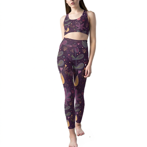 Muestra Gratis: Leggings de Yoga Ecológicos de Cintura Alta con Efecto Levanta Glúteos, Rojos, con Tejido de Punto Transpirable AND1 de 240 g/m² para Deportes - Product Image 1