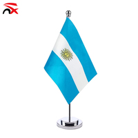Kit de produits pour supporters de football avec motif du drapeau argentin 2026, comprenant un autocollant de tatouage argentin, des lunettes de soleil et un drapeau de voiture