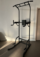 Appareil d'entraînement multifonctionnel à barre horizontale d'intérieur pour adultes Station de fitness à traction Station d'immersion à tour de puissance réglable