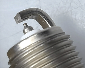 Bujía de Gasolina de Doble Iridio 03C905601A para VW <span class=keywords><strong>Golf</strong></span>/Jetta/Audi A1/A3 <span class=keywords><strong>1.4</strong></span> <span class=keywords><strong>TSI</strong></span>/TFSI - Nueva - Product Image 6