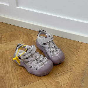 <span class=keywords><strong>Sandales</strong></span> de sport pour enfants 2025 – Style été – Garçon et Fille – Bout fermé – Maille respirante – Fermeture Velcro – Semelle extérieure en EVA – Chaussures à bout couvert - Product Image 4