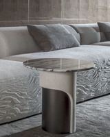 Table d'appoint en marbre sur mesure, design moderne, sculpturale, en métal, pour canapé, table d'appoint personnalisée pour projets de villas et hôtels de luxe