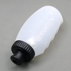 Botella de agua deportiva de plástico exprimible, ligera y portátil, ideal para ciclismo ligero. Muestra gratuita. - Product Image 5