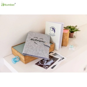 Venta al por mayor a granel personalizado gris claro Alemania madre pasaporte cubierta protectora Mutterpass con impresión para tarjeta de seguro médico - Product Image 5