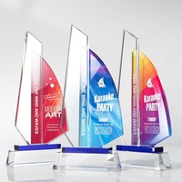 Trophée en cristal personnalisable pour un personnel exceptionnel Conception de voile créative avec concours de réunion annuelle pour l'équitation des vagues de vent