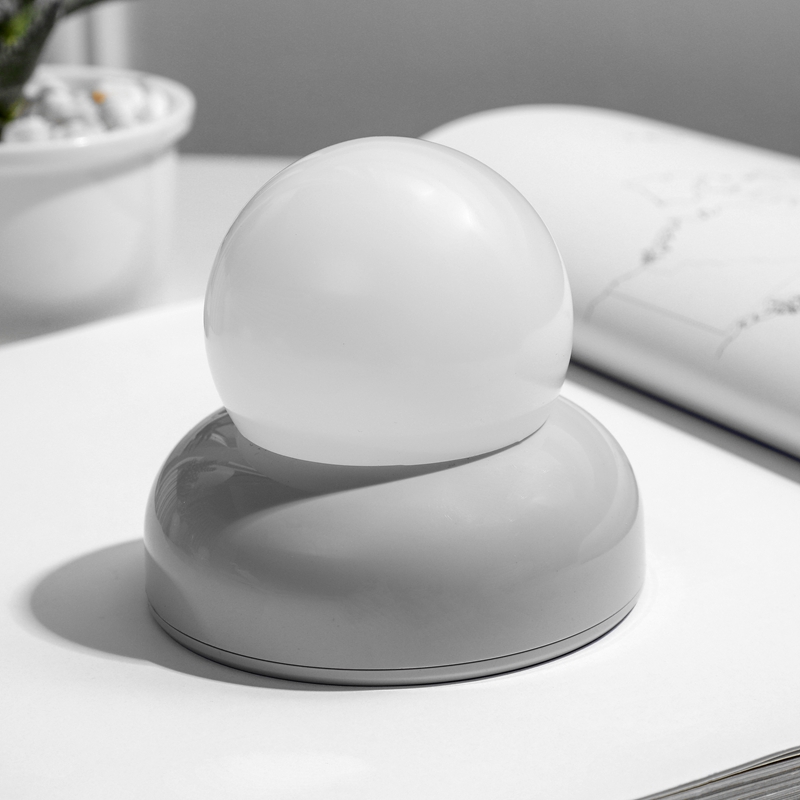 Жемчужный Ночник имеет аккуратный внешний вид и Красочный Магнитный аварийный свет для любого случая