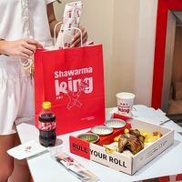 Boîte à Shawarma de poulet biodégradable et écologique personnalisée pour restaurant, avec compartiment pour sauce et coupelle à trempette, idéale pour la restauration rapide et les événements.