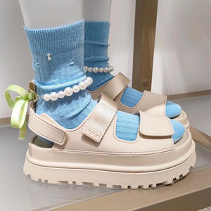 Sandalias UGGS de Alta Calidad para Hombre y Mujer, Moda de Verano, Suela Gruesa, Impermeables, Antiolor, para Playa, Exteriores, Casuales - Product Image 4