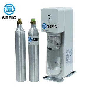 Mini bouteille de catégorie comestible de cylindre du Co2 0.6L <span class=keywords><strong>pour</strong></span> étinceler le fabricant de <span class=keywords><strong>soda</strong></span> de l'eau - Product Image 3