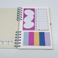 Recyceltes Papier-Spiralnotizbuch mit Gestanzten Haftnotizen Umweltfreundliches Schreibwaren für die Schule A6/A5/A4/A3