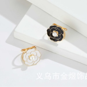 Flower <b>Ring</b> Black White Pearl Inlay Women's Fashion Jewelry Gift Accessory - Product Image 2