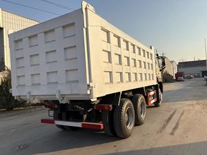 Camión Volquete Marca Sinotruk HOWO 6x4, Remolque de 30-40 Metros Cúbicos, Camión Volquete de 12/10 Ruedas - Product Image 6
