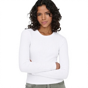 T-shirt à manches longues pour femme, col rond, blanc, coupe ajustée, en coton tricoté, haut décontracté, à porter en toutes saisons - Product Image 3