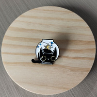 Insigne de chat à la mode Fishbowl chat noir, poisson rouge dans un bol avec des bulles, bijoux en émail à la mode