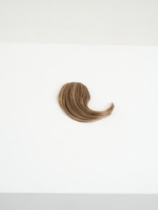 Extensions de frange synthétiques à clipser, fabriquées en Corée, coupe droite et épaisse, postiche de cheveux naturel avec frange avant soignée et clips pour femmes - Product Image 3