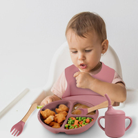 5 en 1 Jeunes Silicium Enfant BPA Libre Ensemble Vaisselle Avec Plateau Divisé Assiette Bol Bavoir Cuillère Fourchette Gobelet P