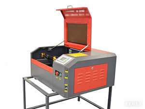 เครื่องแกะสลักและตัดด้วยเลเซอร์ CO2 รุ่น <span class=keywords><strong>3020</strong></span> สำหรับวัสดุที่ไม่ใช่โลหะ เช่น ไม้ อะคริลิก หนัง เครื่องแกะสลักเลเซอร์อเนกประสงค์ - Product Image 2