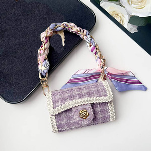 Portamonete in Lana e Pizzo a Forma di Camelia <span class=keywords><strong>con</strong></span> Catena per AirPods e Porta Carte, Nuova Custodia per Auricolari <span class=keywords><strong>Bluetooth</strong></span> di 3a Generazione - Product Image 3