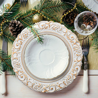 Assiettes de présentation rondes solides de 14 pouces, blanches/dorées, avec bordure gravée de style baroque, pour événements de mariage et fêtes