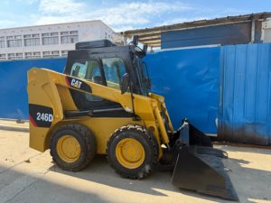 Chargeuse compacte sur pneus CAT 246D d'occasion haute performance, chargeuse compacte flexible pour le nettoyage des chantiers et la manutention des matériaux - Product Image 1