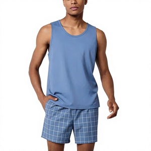 Ensemble gilet tricoté uni et short à carreaux pour homme avec poches 100% coton - Product Image 1
