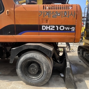 รถขุดล้อยี่ห้อ DOOSAN รุ่น DX210W-9 ขนาด 21 ตัน รถขุดเคลื่อนที่สำหรับงานก่อสร้าง - Product Image 5