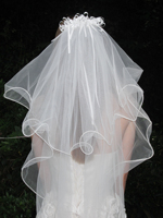 Voile court blanc à deux couches avec bordure en dentelle, style forêt, détail ruban, fil moelleux, 100% polyester, accessoire de cheveux de mariée, 60-80cm