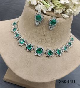 Conjunto de Collar de Latón Chapado en Rodio de Primera Calidad con Circonitas Cúbicas para Mujer, Joyería de Moda para Bodas, Compromisos y Fiestas - Product Image 1