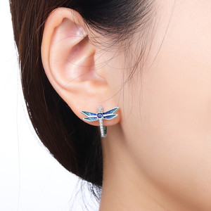 Boucles d'oreilles libellule bleue en laiton blanc et zircon, nouvelle série animale inspirée de la nature, exclusives pour femmes - Product Image 4