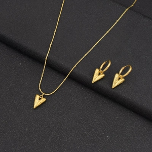 Nuova struttura semplice e fresca a forma di <span class=keywords><strong>cuore</strong></span> con collana con pendente a <span class=keywords><strong>cuore</strong></span> frontale da donna - Product Image 2