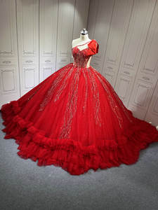 Mumuleo Vestido Rojo de Quinceañera de Un Solo Hombro sin Mangas para Fiesta de 15 Años con Volantes Estilo Princesa y Lazo - Product Image 4