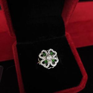 Bague en jade en forme de fleur réglable en argent 925 personnalisable Jadeite Paradise, option de gravure personnalisée, certifiée NGIC - Product Image 2